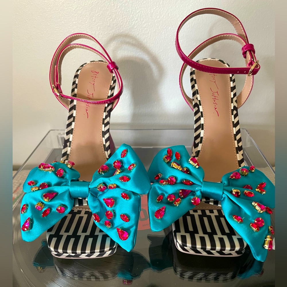 Betsey Johnson Loise Heeled Sandal | Bow & Rhinestone Details | Satin | Size 11